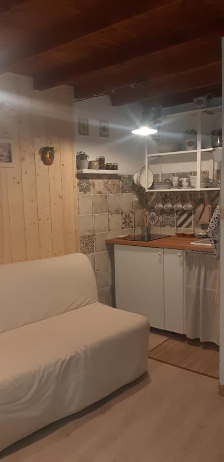 Ca' Du Barbe: Tra Le Alpi E Il Mare Villa Mendatica Ngoại thất bức ảnh
